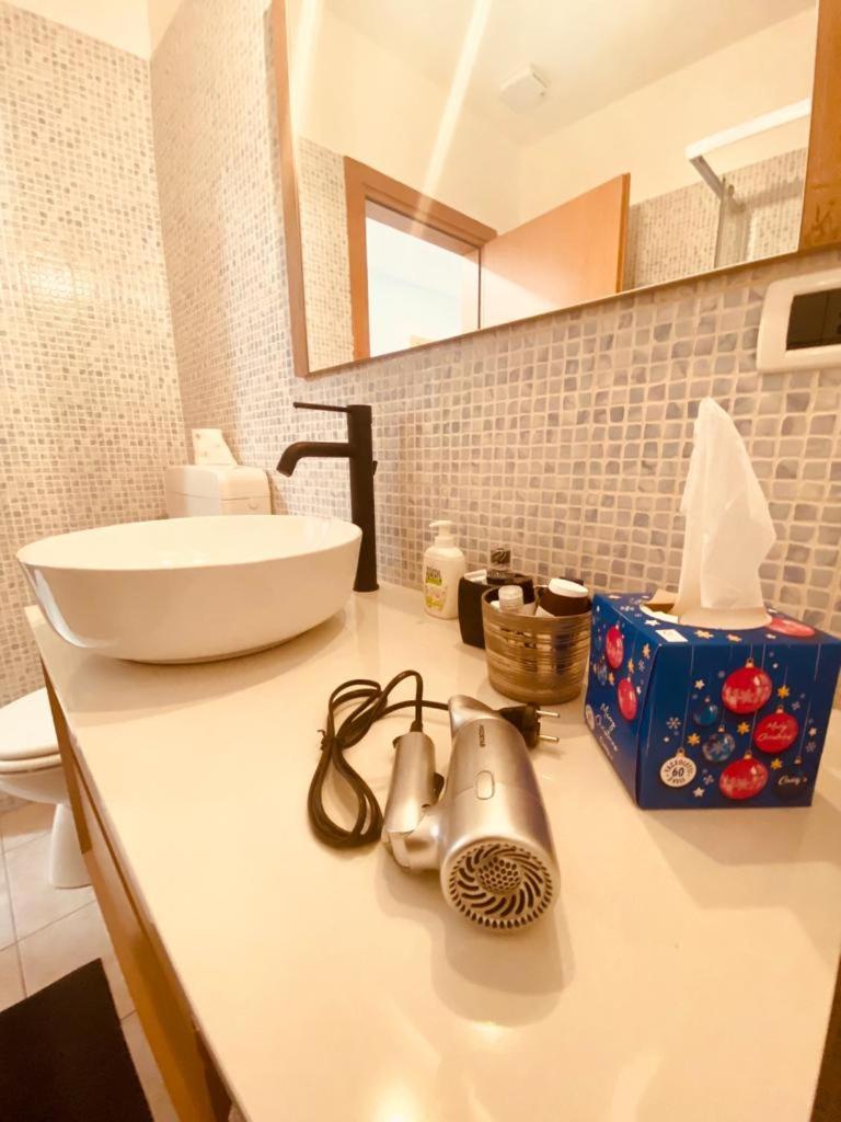 Casa Vacanze Viale Miramare 31- Delizioso Mini Loft Industrial トリエステ エクステリア 写真